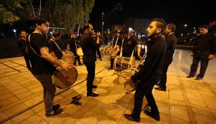 مراسم سوگواری شب تاسوعا در جزیره کیش‎ + تصاویر