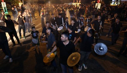 مراسم سوگواری شب تاسوعا در جزیره کیش‎ + تصاویر