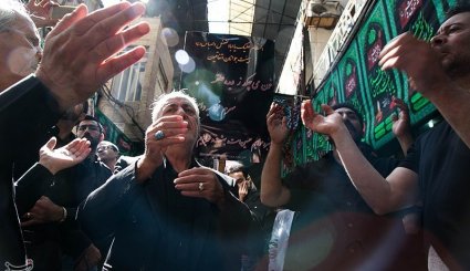 عزاداری تاسوعای حسینی در بازار تهران + تصاویر