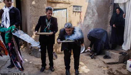 آیین علم گردانی + تصاویر