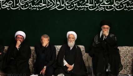 عزاداری شب عاشورا در حضور رهبر معظم انقلاب + تصاویر