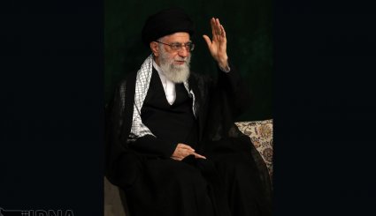 عزاداری شب عاشورا در حضور رهبر معظم انقلاب + تصاویر