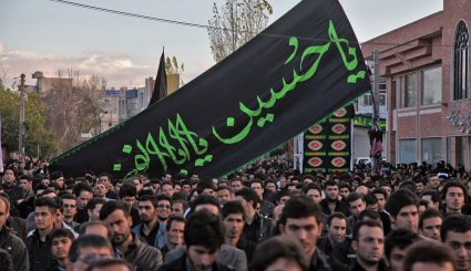 تجمع بزرگ عزاداران تاسوعای حسینی در اردبیل
