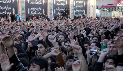 تجمع بزرگ عزاداران تاسوعای حسینی در اردبیل
