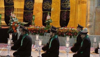 آئین خطبه خوانی شب عاشورا در حرم مطهر رضوی