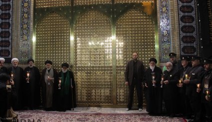 آئین خطبه خوانی شب عاشورا در حرم مطهر رضوی