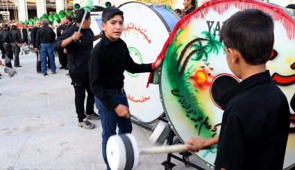 مراسم عزاداری سنتی چارچو گردانی در حسینیه سادات استهبان
