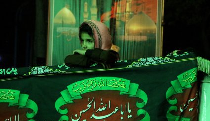 مراسم عزاداری سنتی چارچو گردانی در حسینیه سادات استهبان
