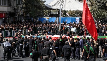 مراسم خیمه سوزان روز عاشورا در تهران