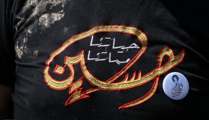 مراسم خیمه سوزان روز عاشورا در تهران
