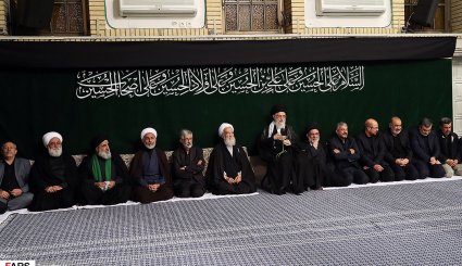 تصاویر مراسم شام غریبان با حضور رهبر معظم انقلاب اسلامی