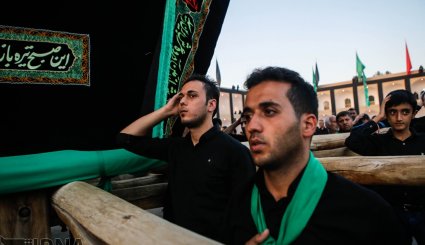 نخل گردانی در روستاهای زارچ و اشکذر