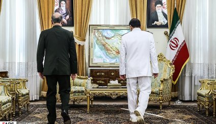 دیدار امیر دریابان شمخانی با ژنرال حلوصی + تصاویر