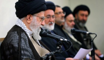 تصاویر دیدار مسئولان و دست‌اندرکاران حج با رهبر انقلاب
