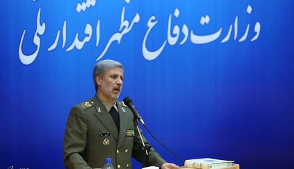 مراسم معارفه جانشین وزیر دفاع
