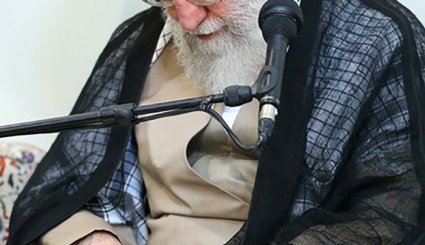 تصاویر دیدار خانواده شهید حججی با رهبر انقلاب