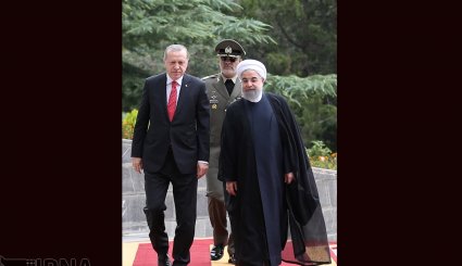 تصاویر استقبال رسمی روحانی از اردوغان