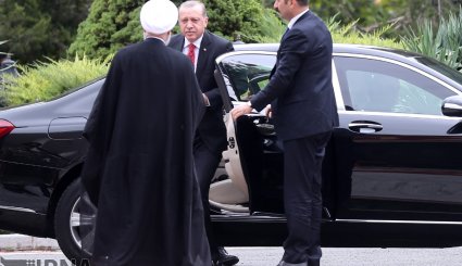 تصاویر استقبال رسمی روحانی از اردوغان