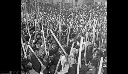 آئین سنتی و مذهبی قالی شویان مشهد اردهال در دهه 40 + تصاویر