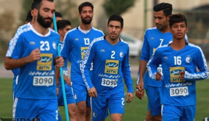 اولین تمرین تیم فوتبال استقلال تهران با حضور «وینفرد شفر» + تصاویر