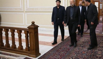 دیدار رئیس مجلس مالی با علی لاریجانی + تصاویر
