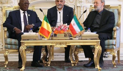 دیدار رئیس مجلس مالی با علی لاریجانی + تصاویر
