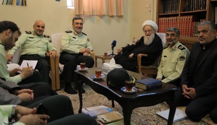 دیدار فرمانده نیروی انتظامی با علما و مراجع - قم