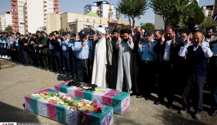 تشییع دو شهید گمنام دفاع مقدس در شهرک آسمان