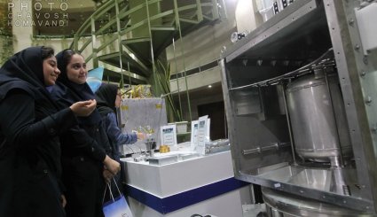 نمایشگاه دستاوردهای فناورانه پژوهشگاه فضایی ایران