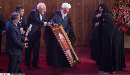همایش آیت‌الله هاشمی رفسنجانی و هشت سال دفاع مقدس