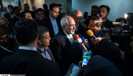 همایش آیت‌الله هاشمی رفسنجانی و هشت سال دفاع مقدس