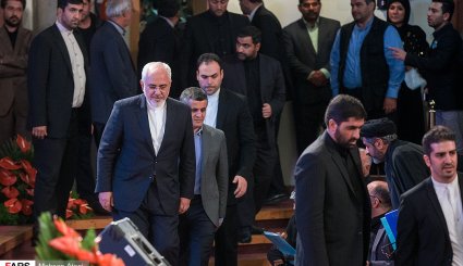 همایش آیت‌الله هاشمی رفسنجانی و هشت سال دفاع مقدس