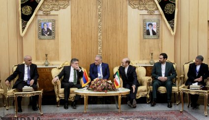 ورود نخست وزیر ارمنستان به تهران

