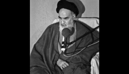 17 مهر 1360 - تنفیذ حکم ریاست جمهوری آیت الله خامنه ای + تصاویر