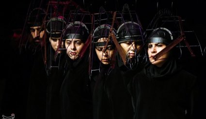 نمایش آیینی اسب ها در اصفهان + تصاویر
