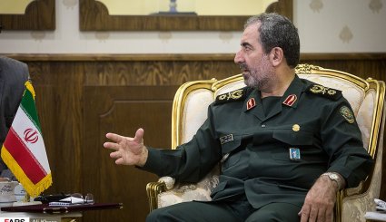تصاویر دیدار فرمانده نیروی هوایی عمان با معاون بین‌الملل ستاد کل نیروهای مسلح