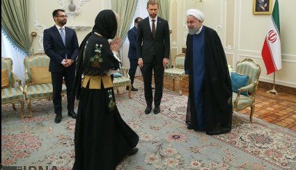 تقدیم استوارنامه سفرای جدید به روحانی + تصاویر