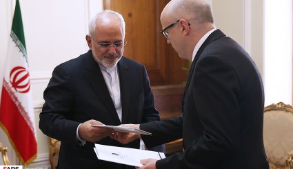 تقدیم استوارنامه سفرای جدید فنلاند، سریلانکا و فیلیپین
