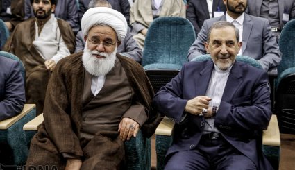 همایش زعیم ذوفنون و رونمایی از اثر منظومه فکری مقام معظم رهبری