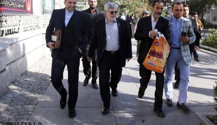تصاویر/ حاشیه دادگاه حمید بقایی