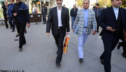 تصاویر/ حاشیه دادگاه حمید بقایی