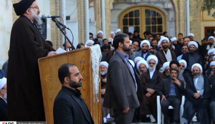 تجمع طلاب حوزه علمیه قم در اعتراض به سخنان ترامپ
