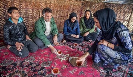 دختر کوچ نشین ، قهرمان یازده دوره کیک بوکسینگ