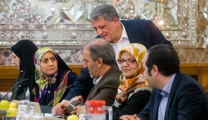 دیدار اعضای شورای شهر تهران با رئیس مجلس