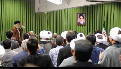 تصاویر دیدار جمعی از استعدادهای برتر و نخبگان جوان کشور با رهبر انقلاب 