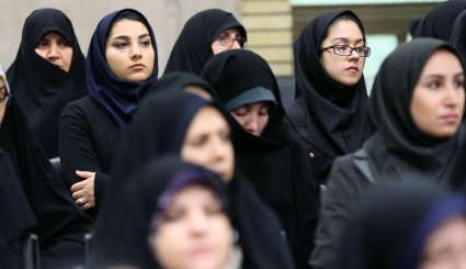 تصاویر دیدار جمعی از استعدادهای برتر و نخبگان جوان کشور با رهبر انقلاب 