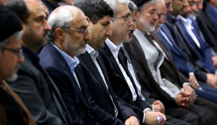 تصاویر دیدار جمعی از استعدادهای برتر و نخبگان جوان کشور با رهبر انقلاب 