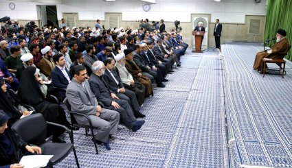 تصاویر دیدار جمعی از استعدادهای برتر و نخبگان جوان کشور با رهبر انقلاب 