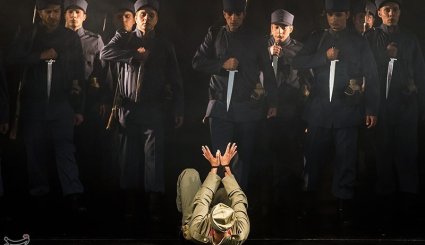 نمایش «شوایک، سرباز ساده دل» + تصاویر