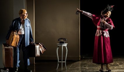 نمایش «شوایک، سرباز ساده دل» + تصاویر